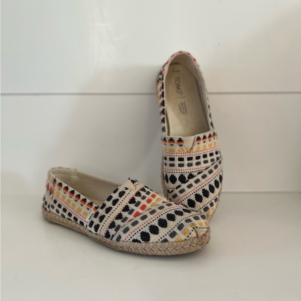 Tom’s Alpargata Rope Natural Mulitcolor- Size 7.5